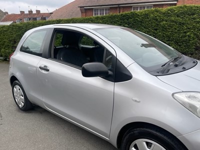 Lot 78 - 2009 TOYOTA YARIS