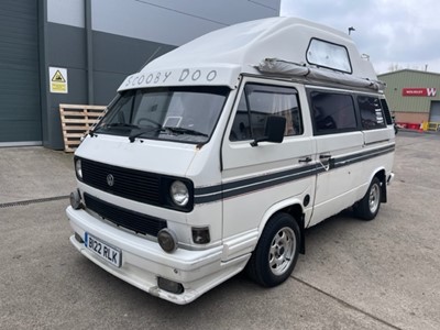 Lot 82 - 1985 VOLKSWAGEN MOTOR CAMPER