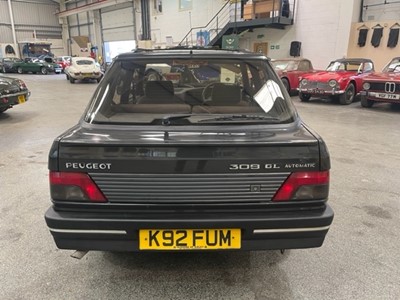 Lot 84 - 1992 PEUGEOT 309 GL