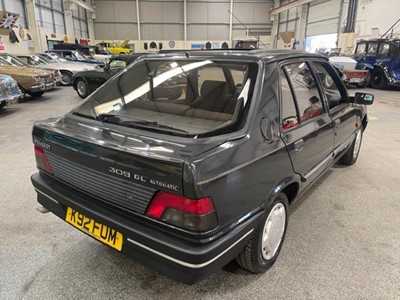 Lot 84 - 1992 PEUGEOT 309 GL
