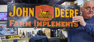 Lot 179 - JOHN DEERE METAL SIGN