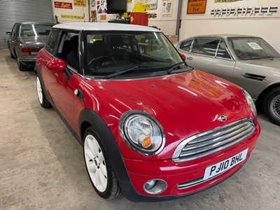 Lot 118 - 2010 MINI FIRST