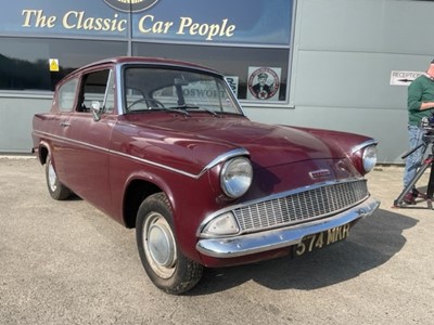 Lot 272 - 1961 FORD ANGLIA