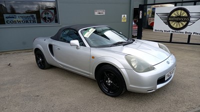 Lot 372 - 2001 TOYOTA MR2