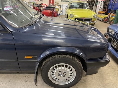 Lot 424 - 1990 BMW 318i LUX