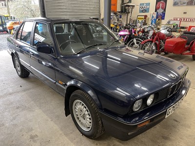 Lot 424 - 1990 BMW 318i LUX
