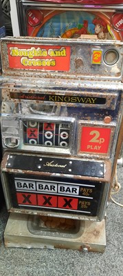 Lot 297 - NOUGHTS & CROSSES SLOT MACHINE