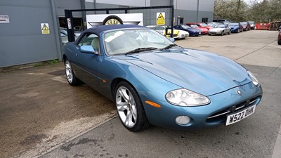 Lot 177 - 2000 JAGUAR XK8 CONVERTIBLE