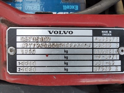 Lot 597 - 1993 VOLVO 940 GLE