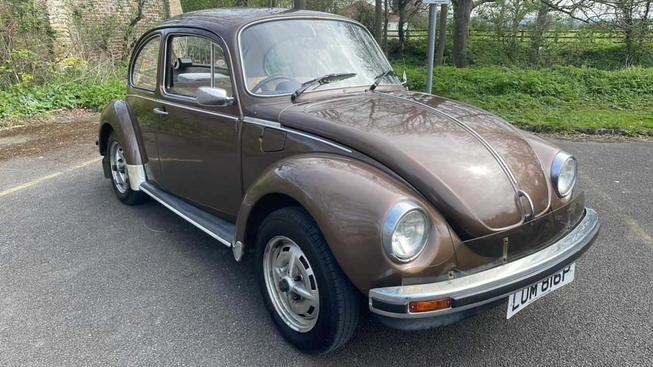 Lot 24 - 1975 VOLKSWAGEN 1303 BEETLE