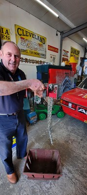 Lot 16 - CHAIN PULLEY