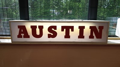 Lot 51 - AUSTIN LIGHT BOX