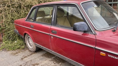 Lot 55 - 1986 VOLVO 240GL AUTO