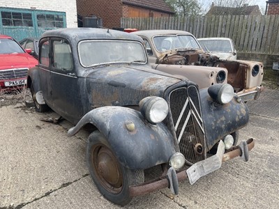 Lot 58 - 1952 CITROEN LIGHT 15