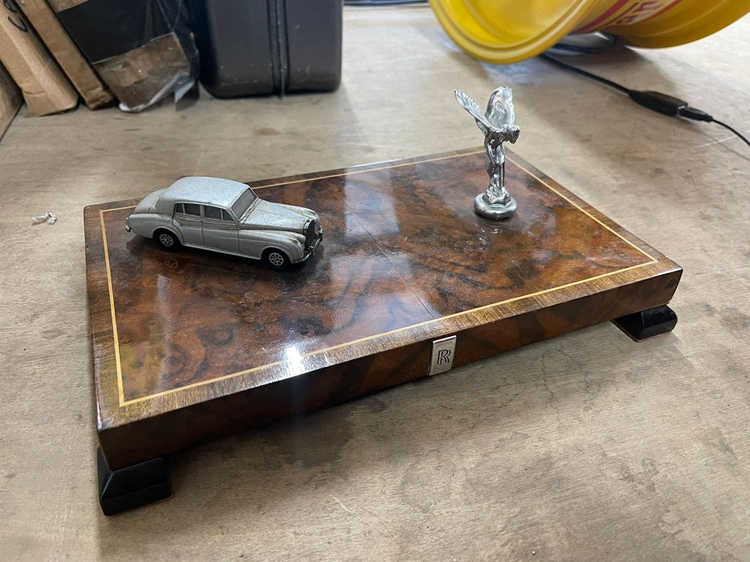 Lot 111 - ROLLS ROYCE MASCOT & DESK MASCOT