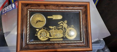 Lot 116 - HARLEY DAVIDSON CLOCK