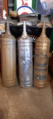 Lot 121 - FIRE EXTINGUISHERS X 3