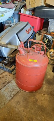 Lot 124 - CHICAGO PETROL CAN