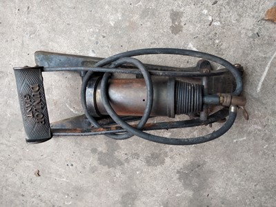 Lot 186 - DUNLOP FOOTPUMP