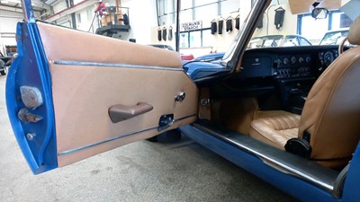 Lot 112 - 1973 JAGUAR 2+2 E TYPE