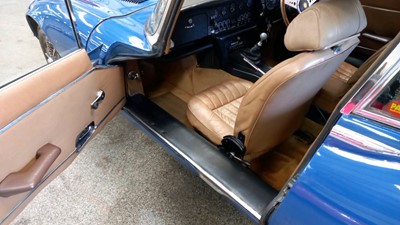 Lot 112 - 1973 JAGUAR 2+2 E TYPE