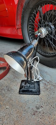 Lot 256 - SMALL DESK LAMP