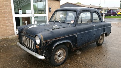 Lot 125 - 1958 FORD ANGLIA