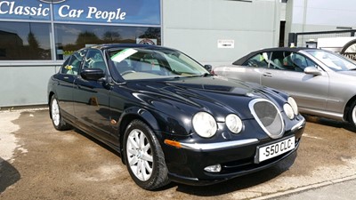 Lot 265 - 2002 JAGUAR S-TYPE V8