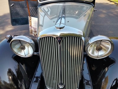 Lot 378 - 1933 ROVER 12 COUPE