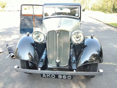 Lot 378 - 1933 ROVER 12 COUPE