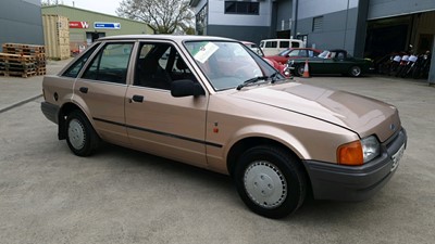 Lot 147 - 1987 FORD ESCORT GHIA