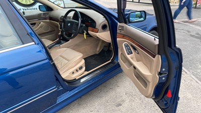 Lot 418 - 2002 BMW 535I AUTO