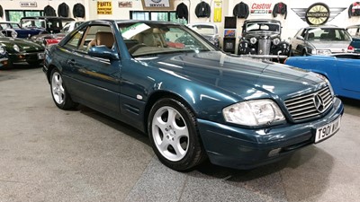 Lot 438 - 1999 MERCEDES SL500 AUTO