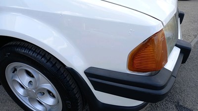 Lot 87 - 1982 FORD ESCORT XR3