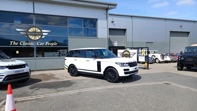 Lot 235 - 2014 LAND ROVER RANGE ROVER VOGUE SE
