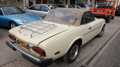 Lot 12 - 1979 FIAT 124 SPIDER