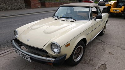Lot 12 - 1979 FIAT 124 SPIDER