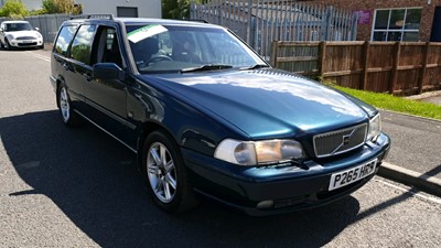 Lot 552 - 1997 VOLVO V70