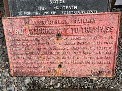 Lot 572 - GREAT NORTHERN RAILWAY SIGN
