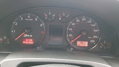 Lot 509 - 2003 AUDI RS6 QUATTRO