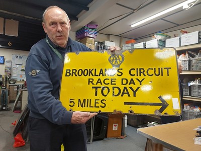 Lot 539 - BROOKLANDS AA SIGN