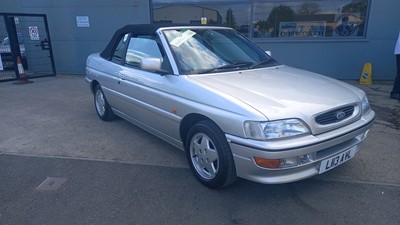 Lot 401 - 1994 FORD ESCORT SI