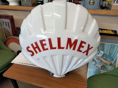 Lot 485 - SHELLMEX GLOBE