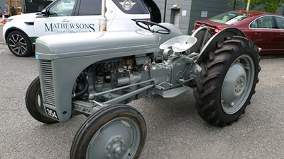 Lot 25 - 1952 FERGUSON T20 TRACTOR