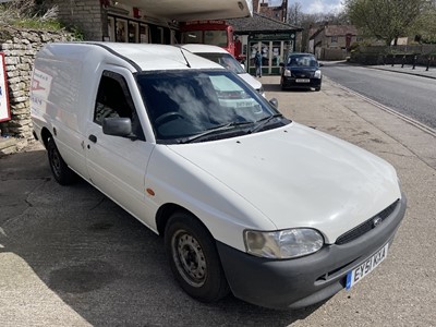 Lot 72 - 2001 FORD ESCORT 55D