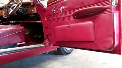 Lot 473 - 1966 JAGUAR S-TYPE