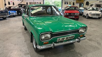 Lot 174 - 1973 FORD ESCORT 1300 XL