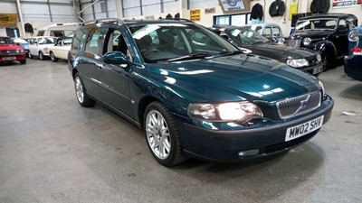 Lot 308 - 2002 VOLVO V70 SE AUTO