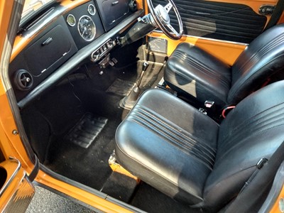 Lot 383 - 1961 AUSTIN MINI 850 VAN
