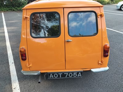 Lot 383 - 1961 AUSTIN MINI 850 VAN